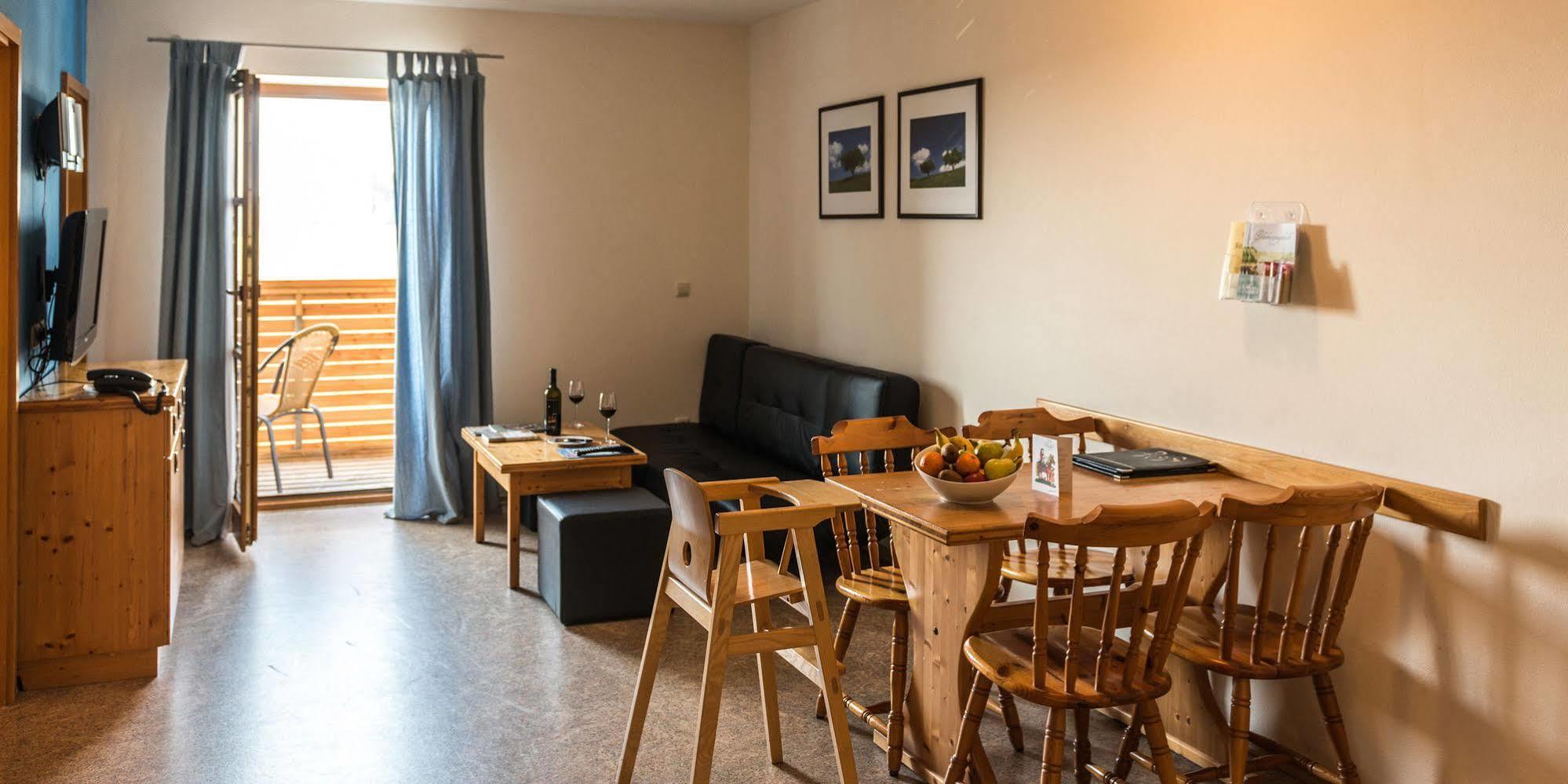 Ulrichshof, Baby & Kinder Bio-Resort 림바흐 외부 사진